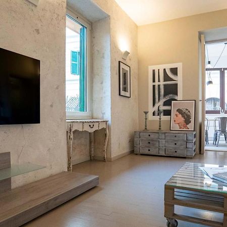 Cozy Nest With Terrace In Trastevere Róma Kültér fotó